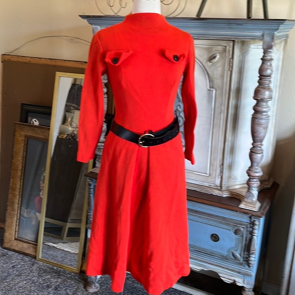 Vintage and Beautiful fall orange dress! .Material is a heavy polyester! - Picture 1 of 9